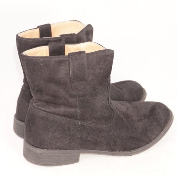 Wild Diva Black Ankle Boots/Booties, Size 7 - Picture 1 of 6